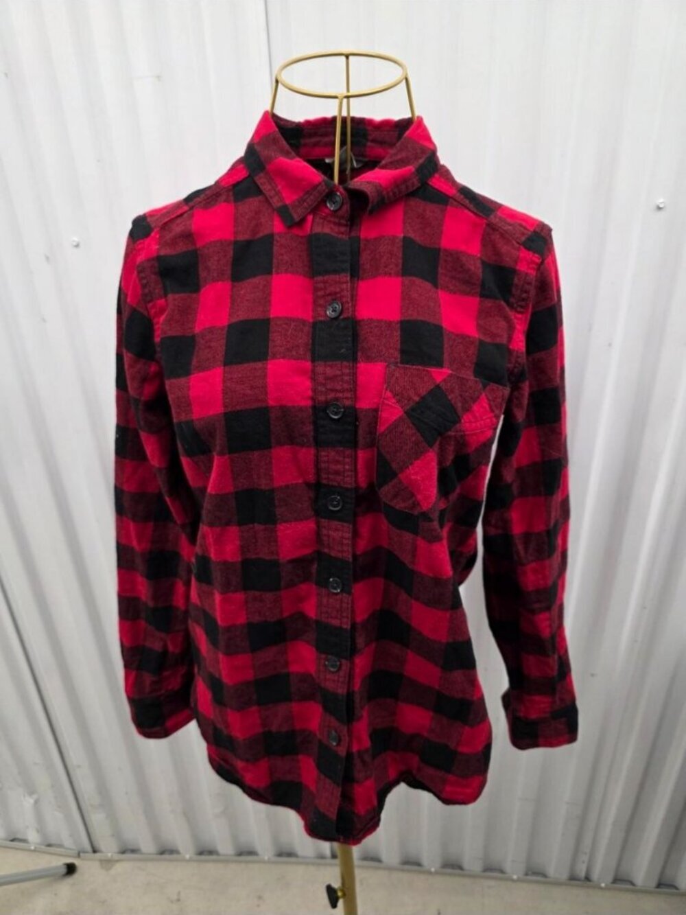 Eddie Bauer Women's Red Black XS Plaid Flannel Button Up Shirt Top